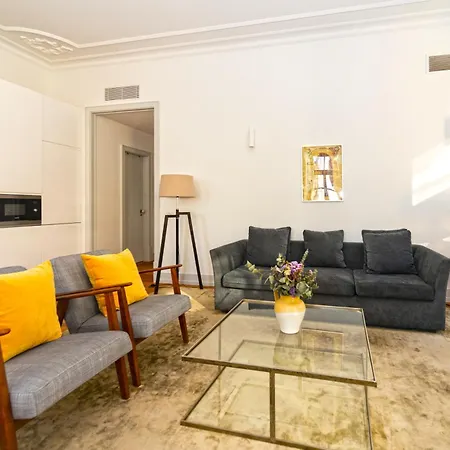 Apartment Bacalhoeiros 99 - Beautiful And Bright @ Baixa, Chiado
