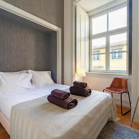 Bacalhoeiros 99 - Beautiful And Bright @ Baixa, Chiado Lisboa