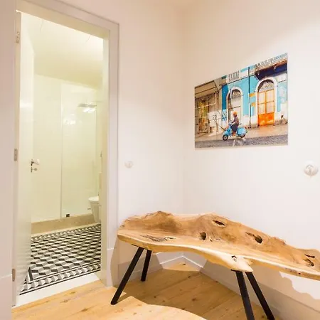 Apartment Bacalhoeiros 99 - Beautiful And Bright @ Baixa, Chiado Lisbon