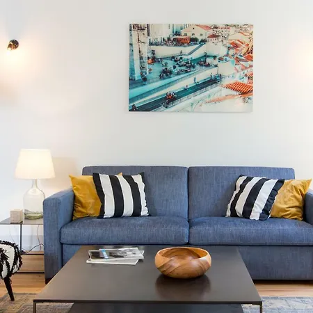 Bacalhoeiros 99 - Beautiful And Bright @ Baixa, Chiado Lisboa