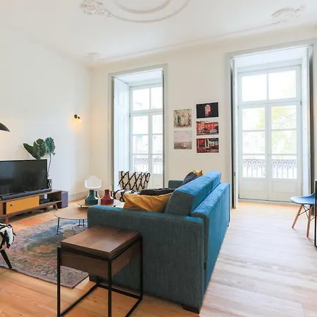 Bacalhoeiros 99 - Beautiful And Bright @ Baixa, Chiado * Lissabon